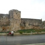 mury zamku krzyżowców
