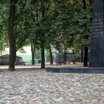 Białystok: Pomnik w cieniu sedesu