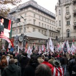Węgierscy nacjonaliści w hołdzie ofiarom Października’56, przeciw rządom prawicy i banksterom