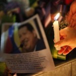 Setki tysięcy żegnają Chaveza (video). Caracas: Za tą śmiercią stoi USA