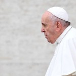 Nieomylność papieska a słowa Franciszka o zboczeńcach