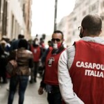 Faszyści z CasaPound Italia przekazali tony żywności dla potrzebujących
