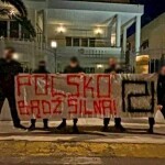 Greccy nacjonaliści pod ambasadą RP w Atenach: „Polsko, bądź silna!”